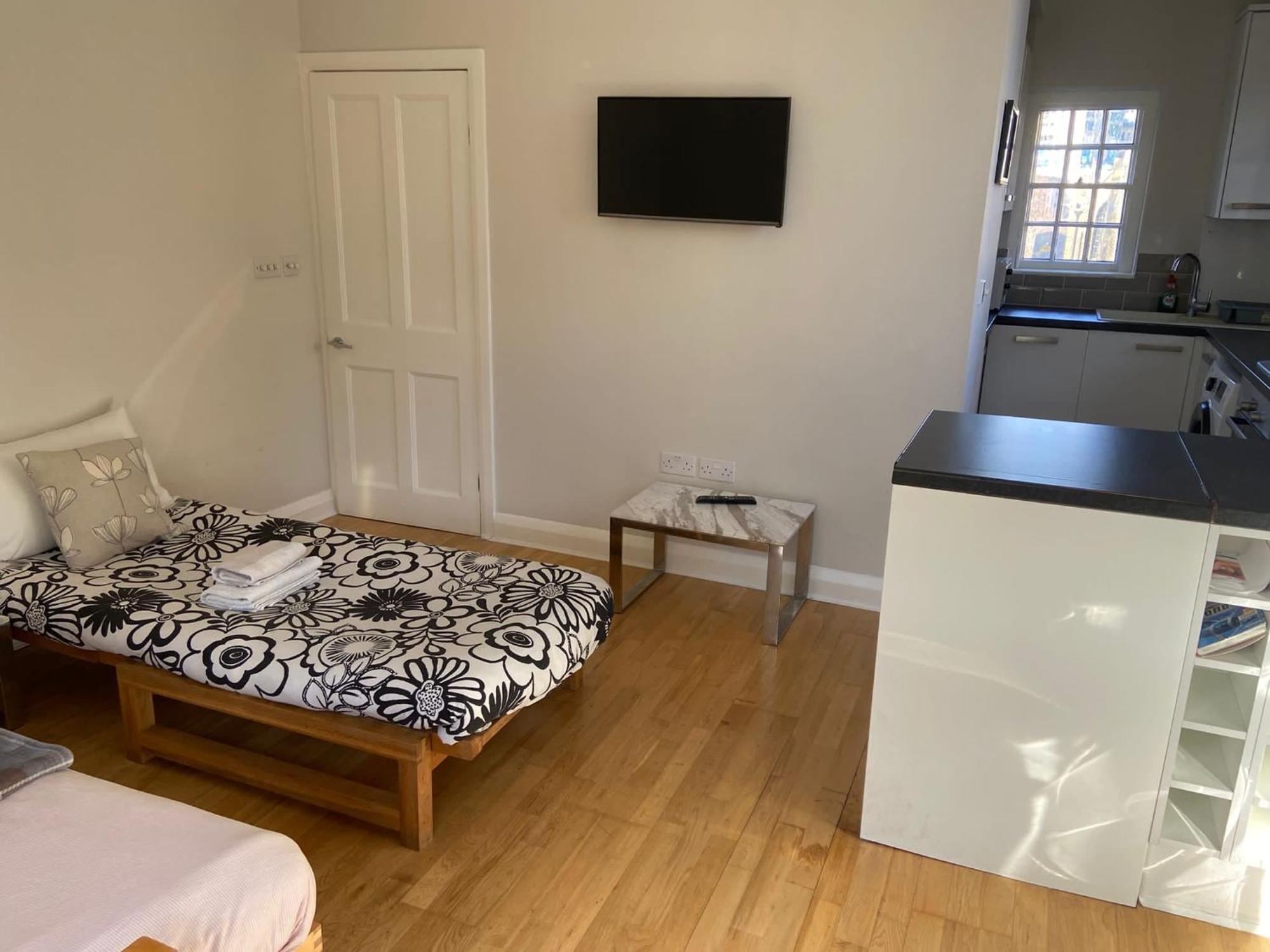 Period Apartment On South Bank 伦敦 外观 照片